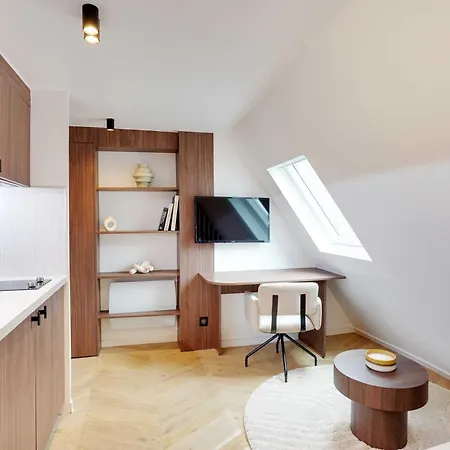 Vakantiehuis Cosy & Modern - 2p - Saint Lazare 8eme Parijs